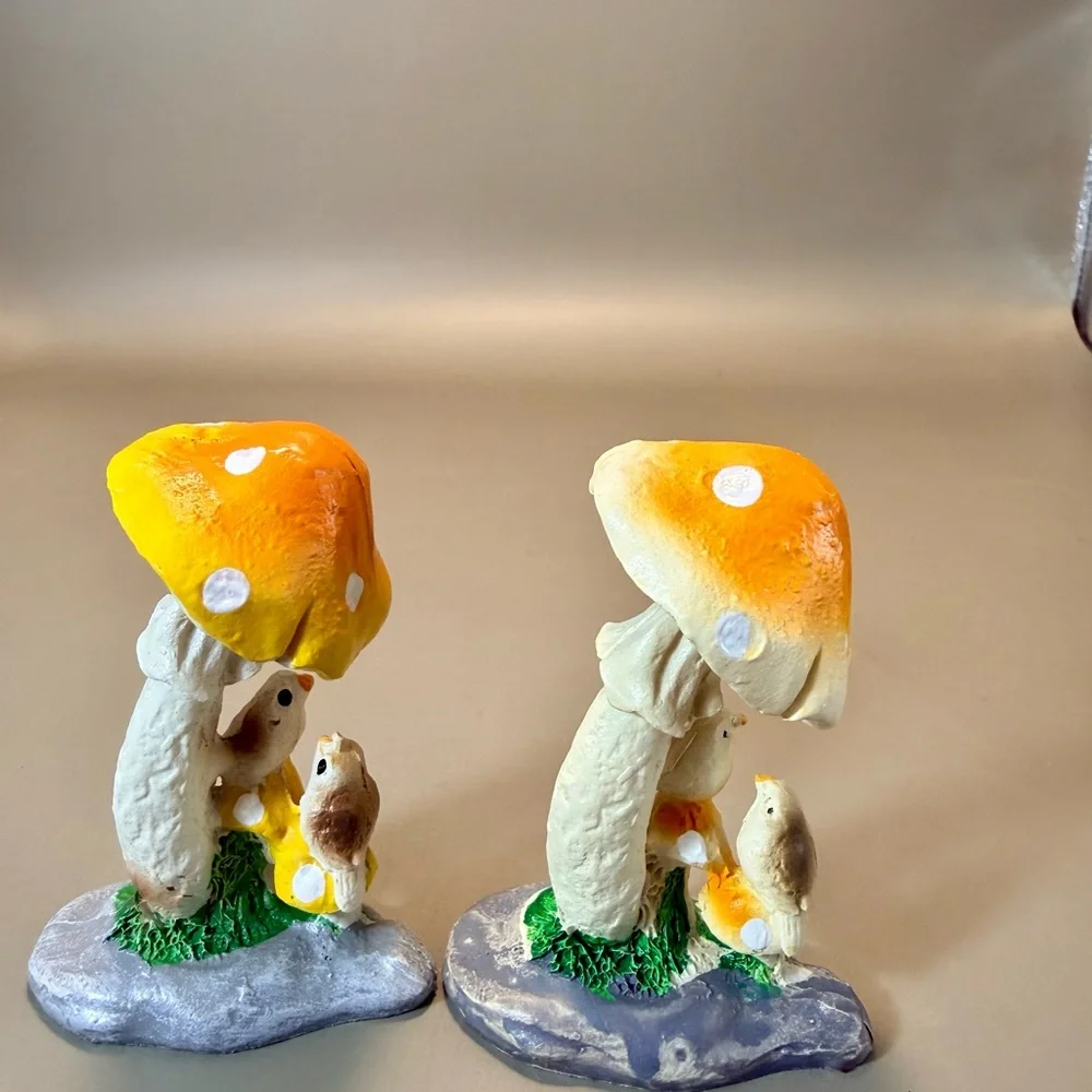 Pair Of Whimsical Raindrops Creative resin mushroom and bird miniature figurines